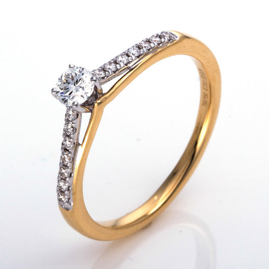 Ring 4 prongs 18 kt WG+GG+PT95